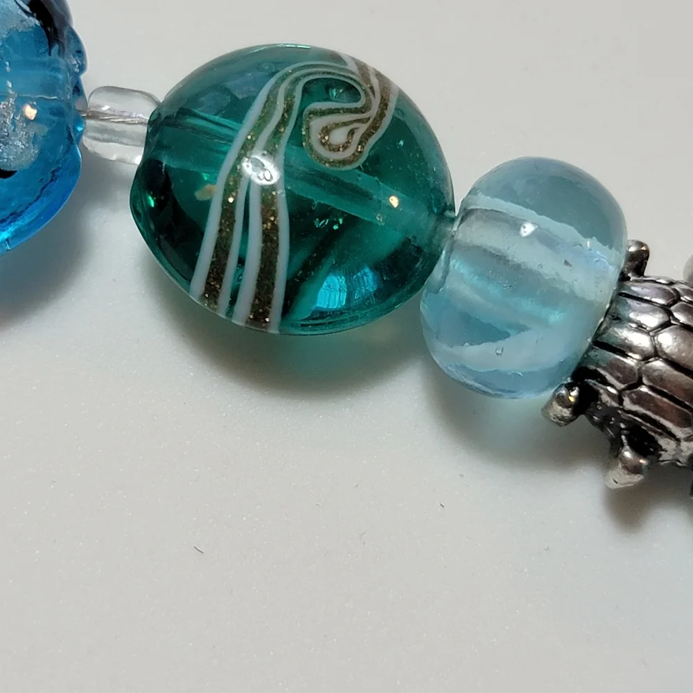 Beaded Chic Necklace Sealife Avon Signed SAQ Silver Tone Nautical Lampwork